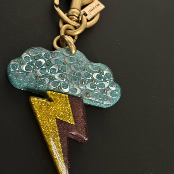 Coach Resin Glitter Cloud Lightning Bolt Keychain Key Fob Bag Charm Signature - Picture 4 of 14